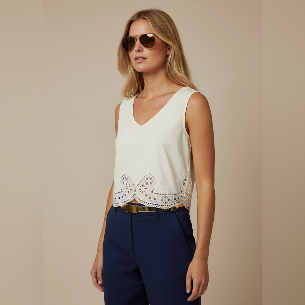 Luna Sleeveless Top‎ Eyelet Crochet Trim Cream V-Neck Women's XL